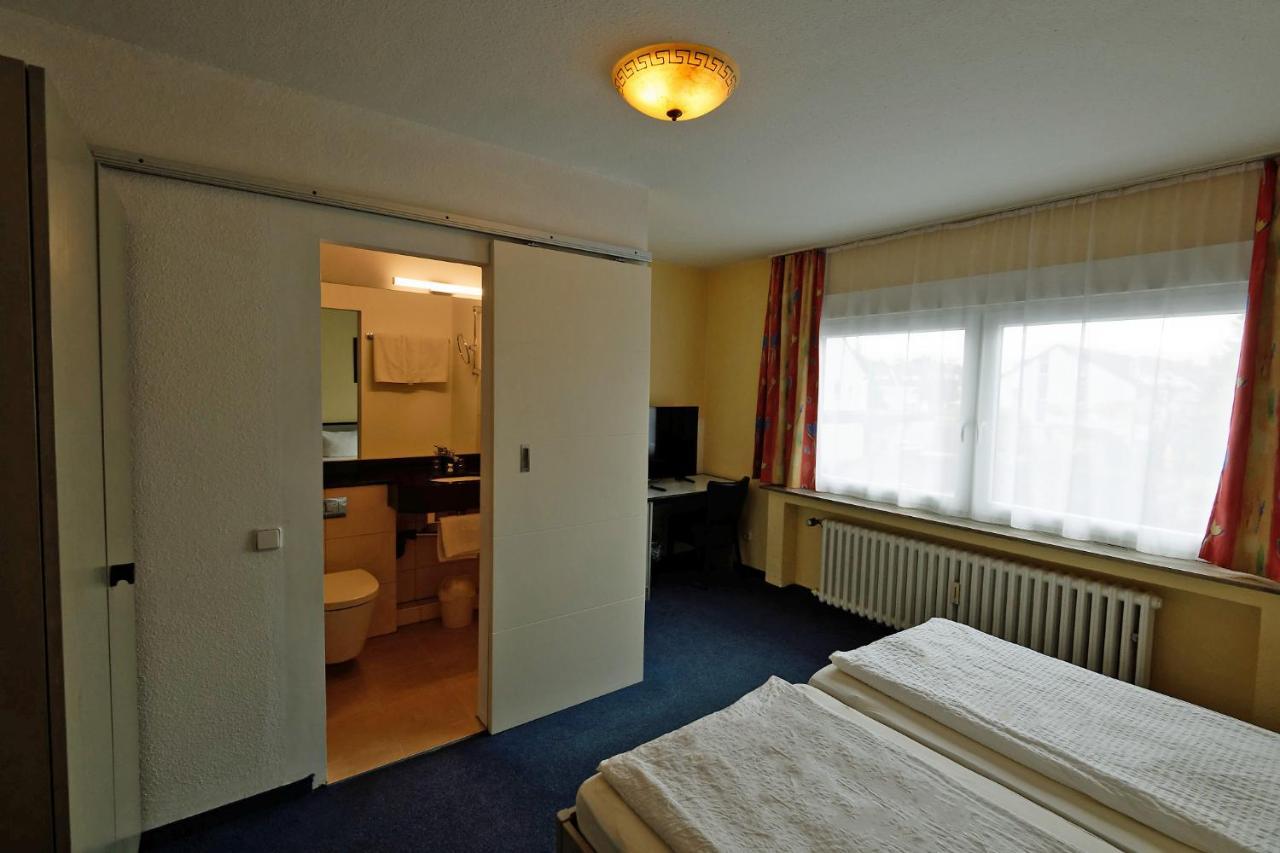 Hotel Wiedenhof ヒルデン エクステリア 写真