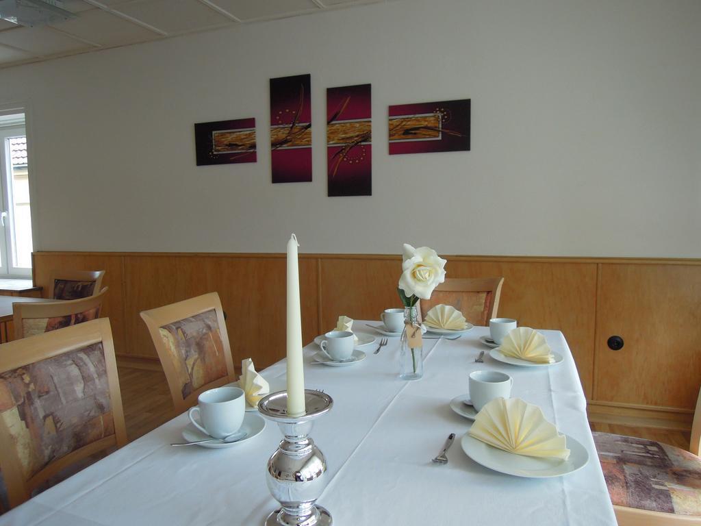 Hotel Wiedenhof ヒルデン エクステリア 写真