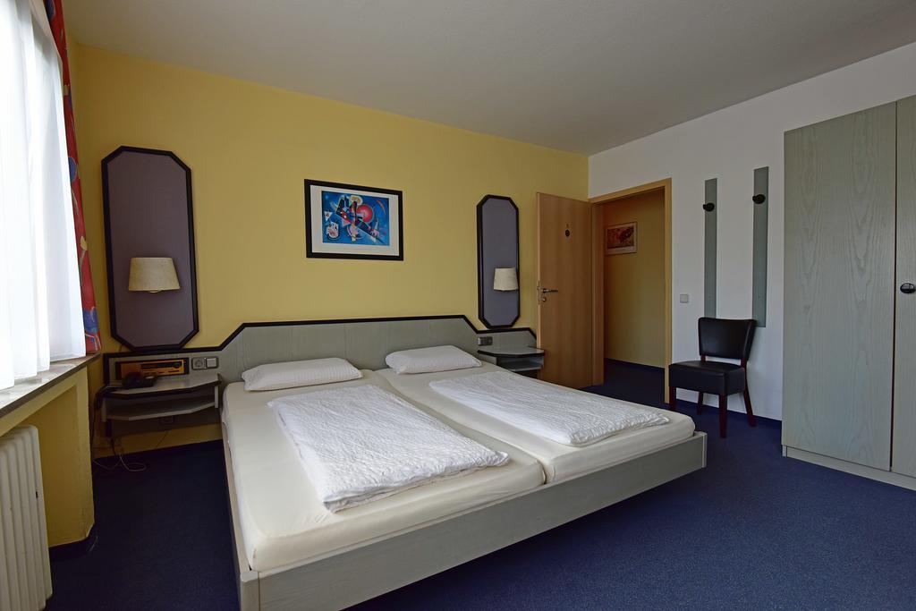 Hotel Wiedenhof ヒルデン エクステリア 写真